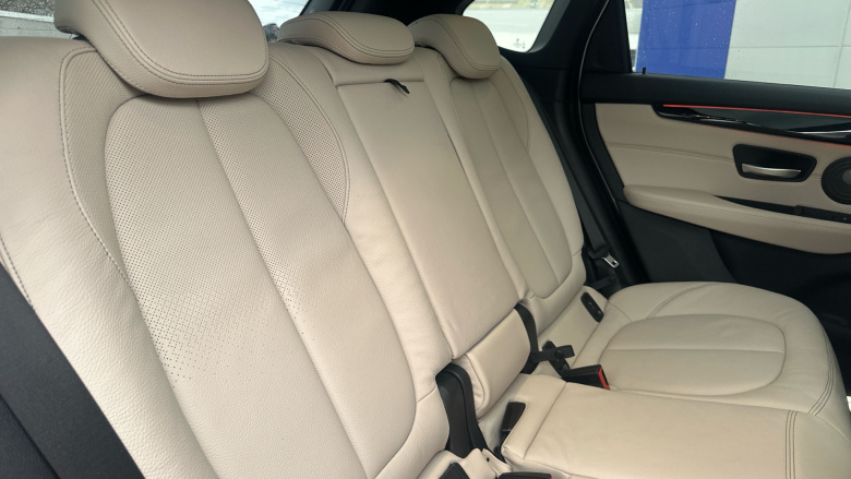 BMW 2 Series 225xe M Sport 5dr Auto Hatchback